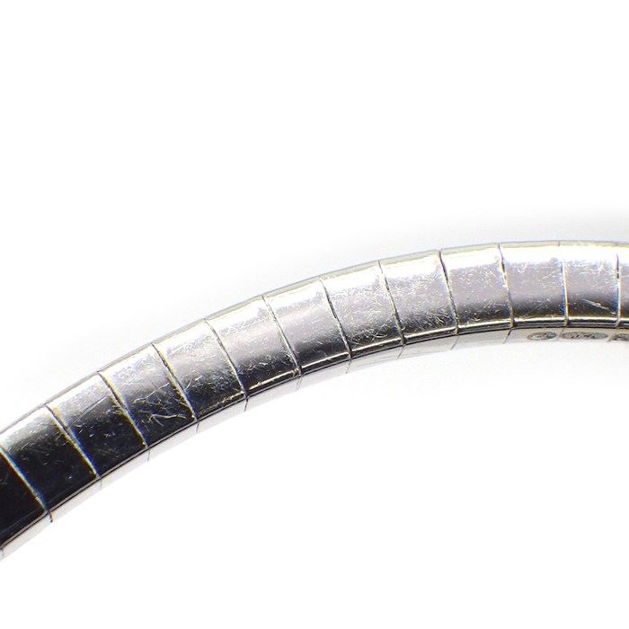 Graff Butterfly Silhouette Open Bangle with Diamonds - K18WG