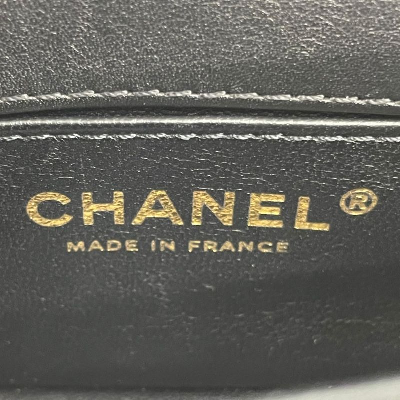 CHANEL Boy Chanel 15 V-Stitch Black Lambskin Shoulder Bag