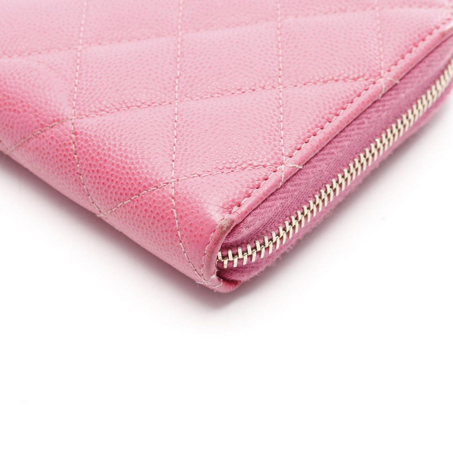 CHANEL Matelassé Round Wallet in Pink Caviar Leather - A50097