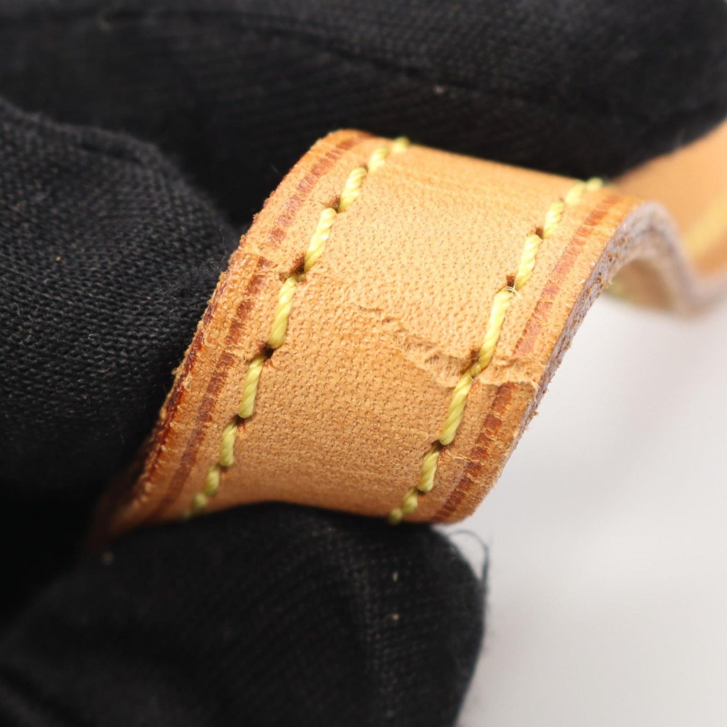 Louis Vuitton Trocadéro 27 Shoulder Bag - Timeless Elegance