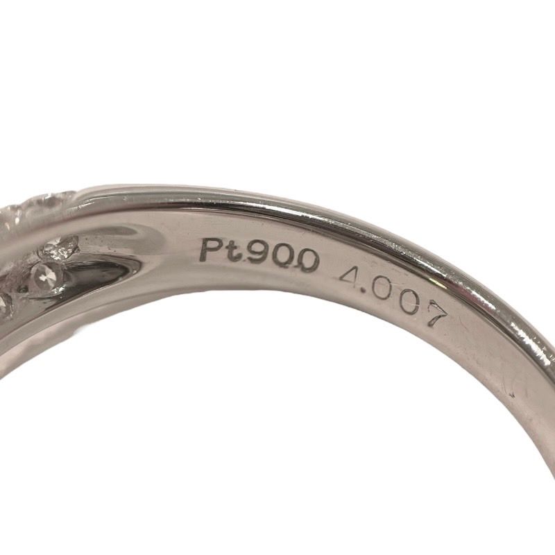 Exquisite Platinum Diamond Ring - 4.007ct Center Stone