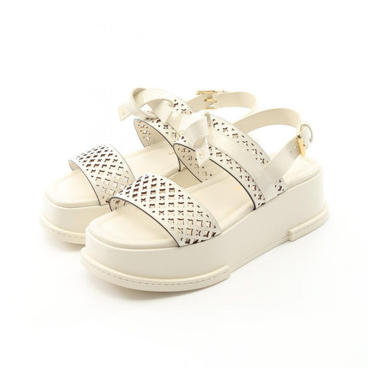 Louis Vuitton Maya Sandals in Ecru Patent Leather - Unworn Luxury