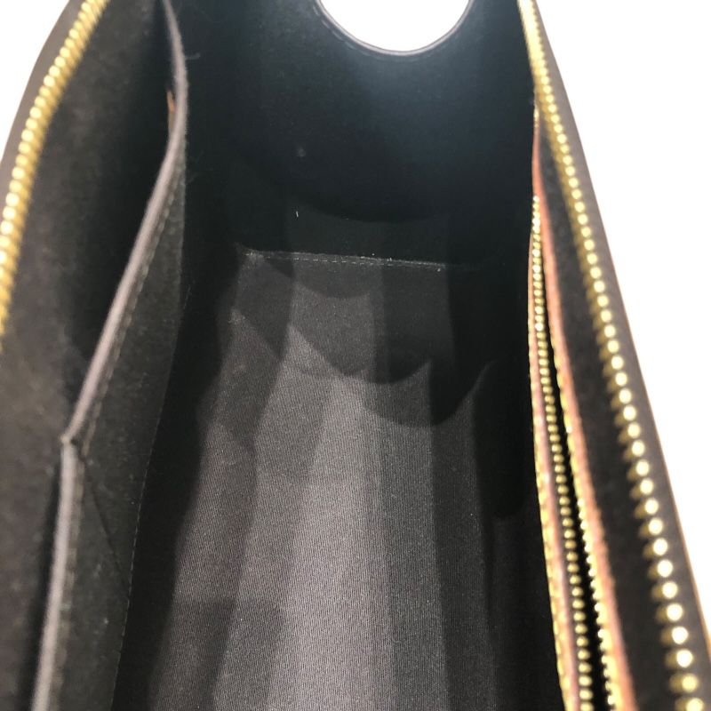 Louis Vuitton Blair MM Brown Vernis Shoulder Bag - Timeless Elegance