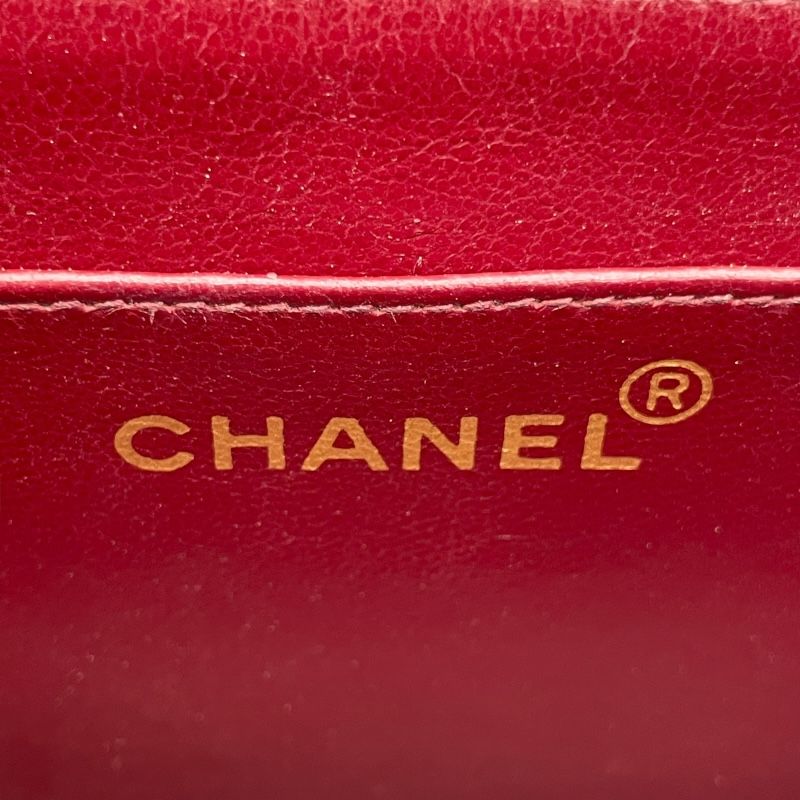 CHANEL Diana 25 Black Lambskin Shoulder Bag - Timeless Elegance