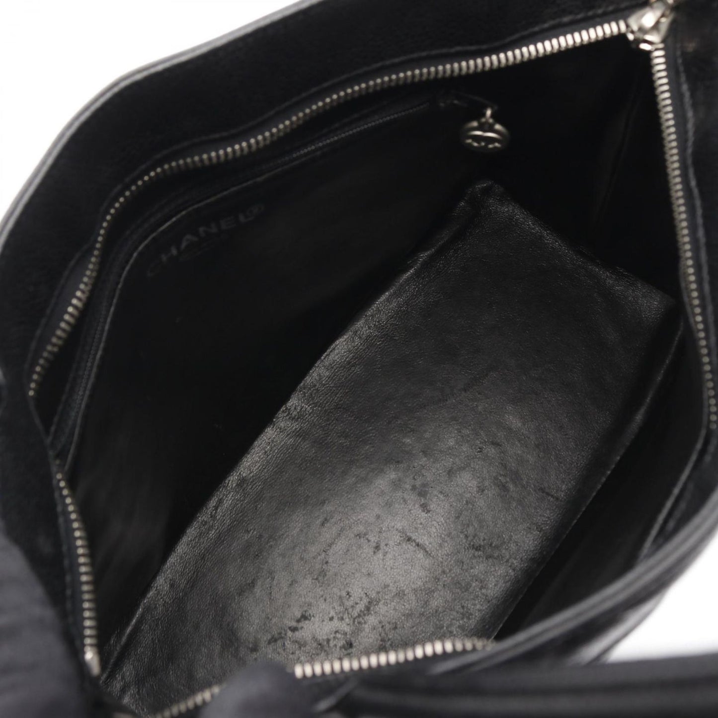 CHANEL Reissue Tote Bag A01804 in Black Calfskin - Timeless Elegance