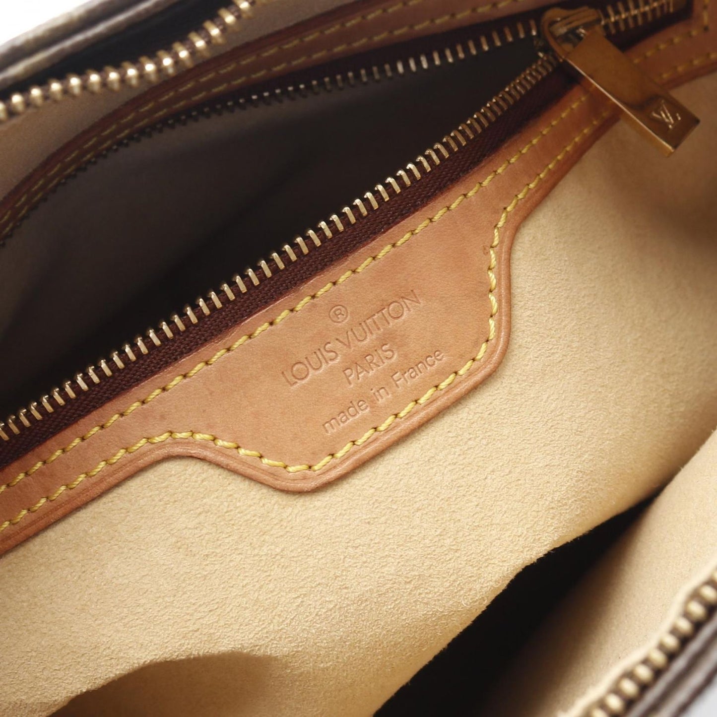 Louis Vuitton Monogram Looping GM Shoulder Bag - Timeless Elegance