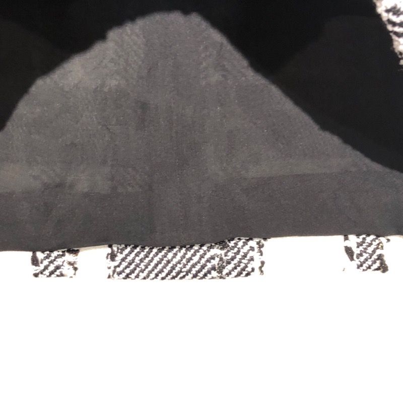 CHANEL Black Tweed Sleeveless Dress with Check Pattern - P74449