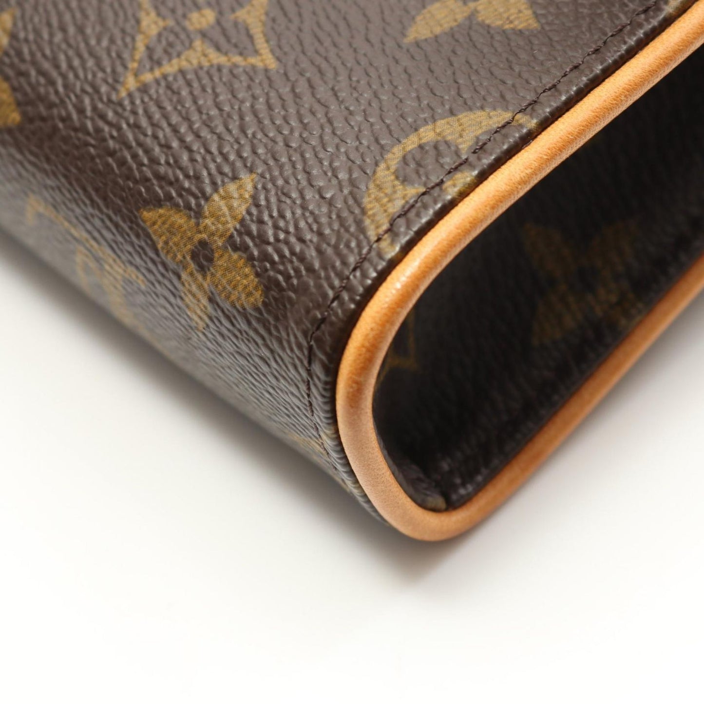 Louis Vuitton Monogram Pochette Florentine Waist Bag - Timeless Elegance