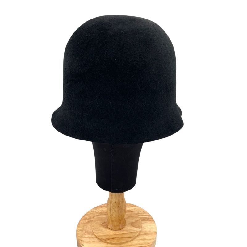 CHANEL Vintage Black Felt Hat - Timeless Elegance for Women