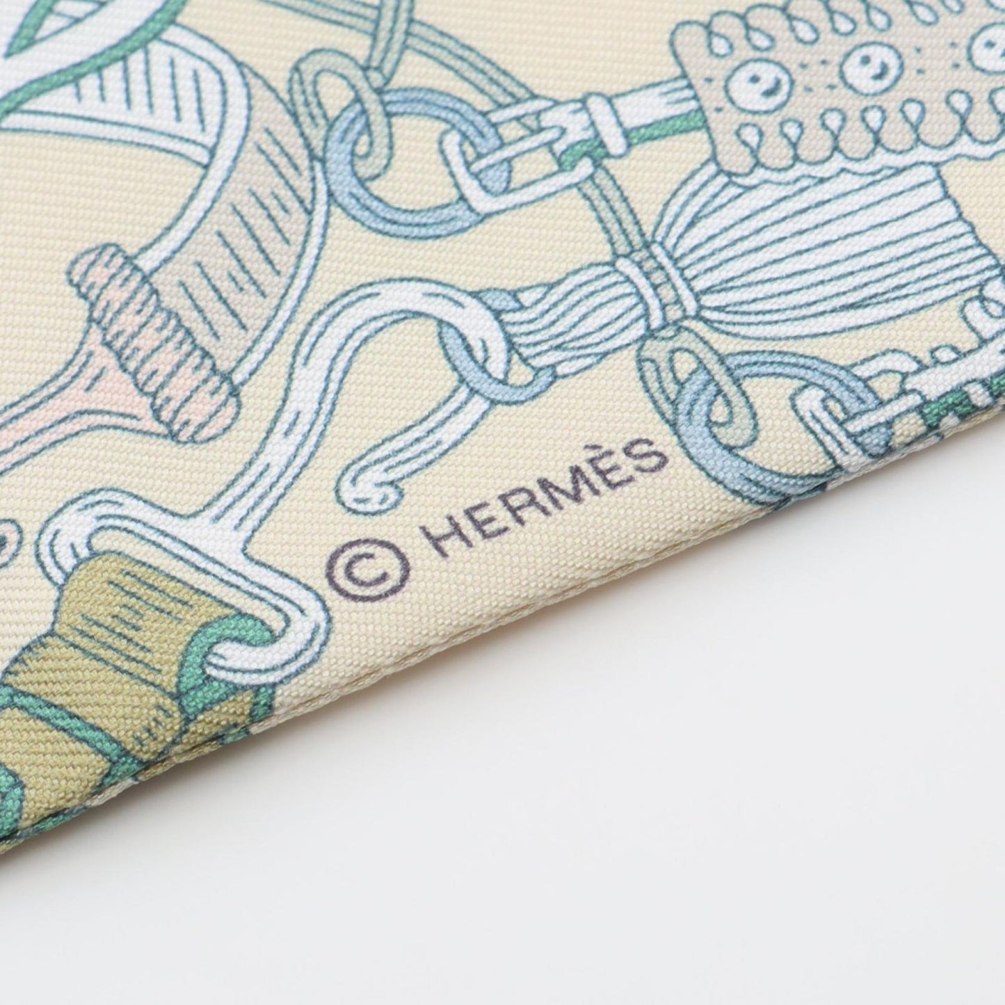 HERMES Bouquets Sellier Twilly Scarf - Exquisite Silk Accessory