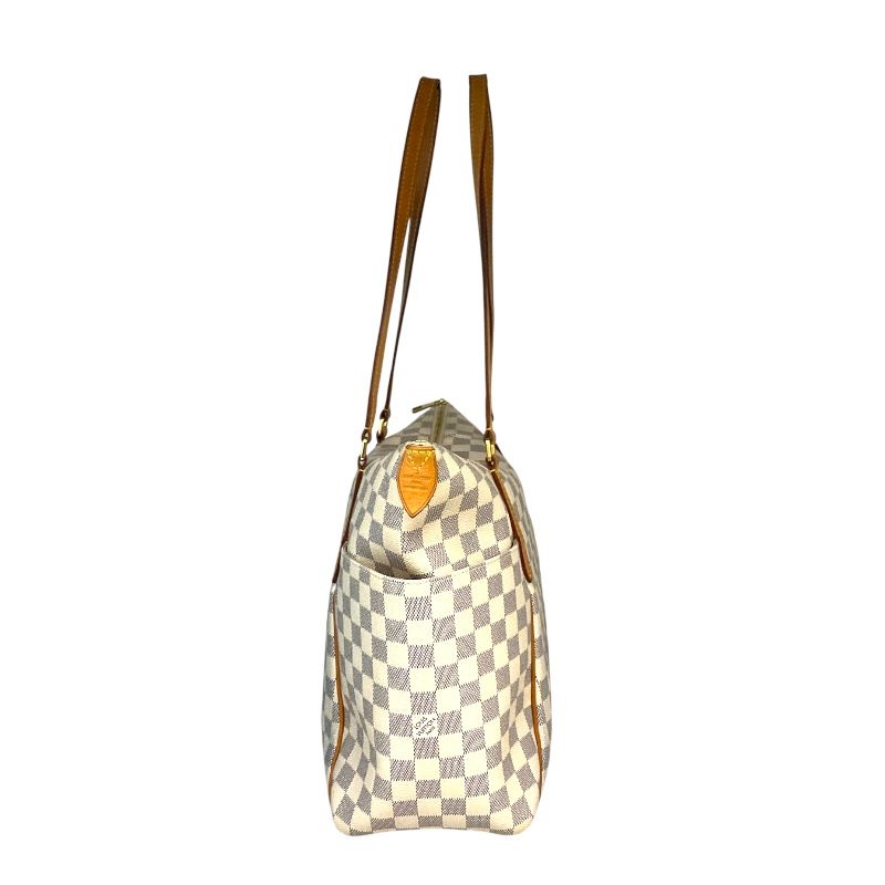 Louis Vuitton Totally MM Shoulder Bag - Timeless Elegance