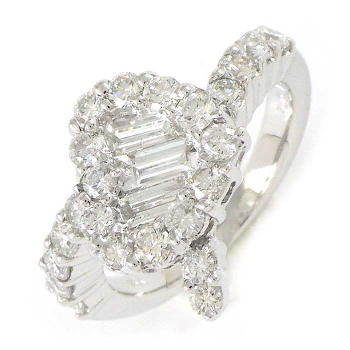 Queen Heart Motif Diamond Ring 1.31ct in K18 White Gold