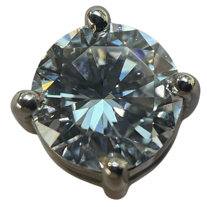 Exquisite Diamond Earrings in Platinum - 0.973ct Total Weight