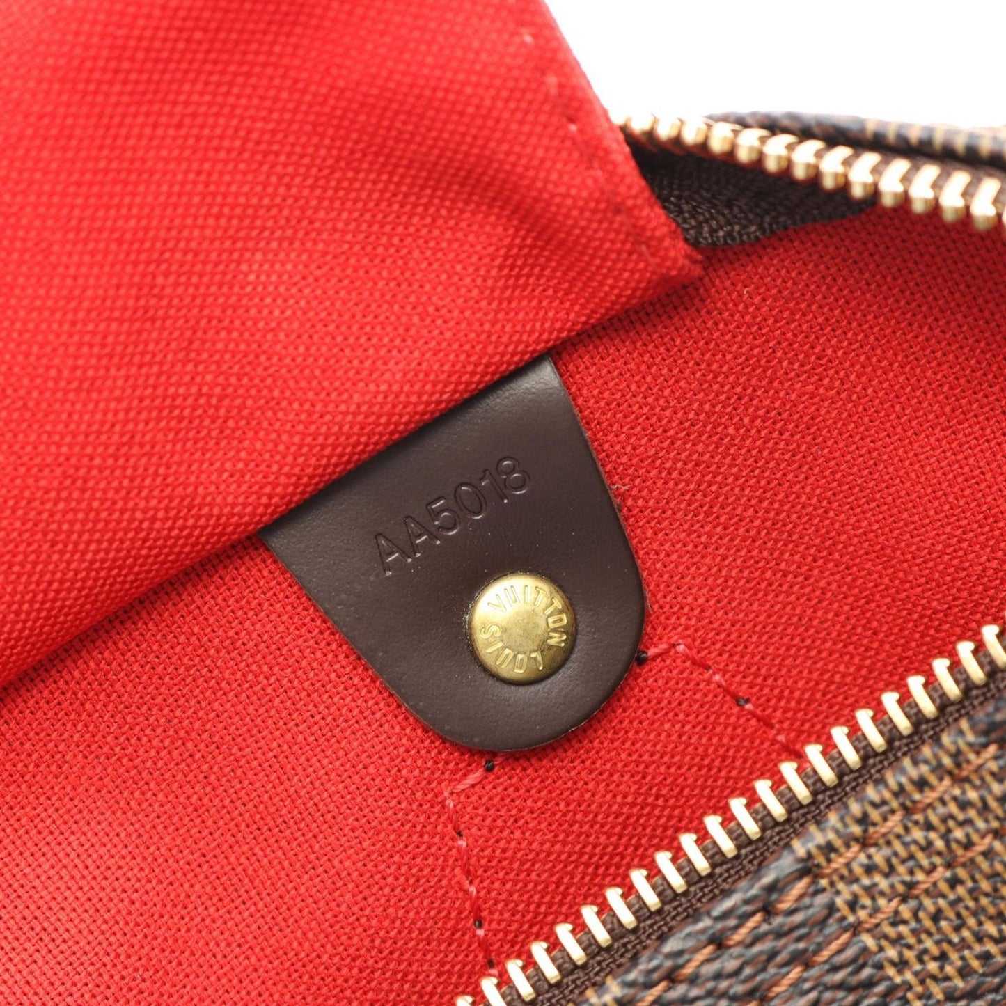 Louis Vuitton Speedy 30 Handbag - Iconic Elegance in Brown Damier