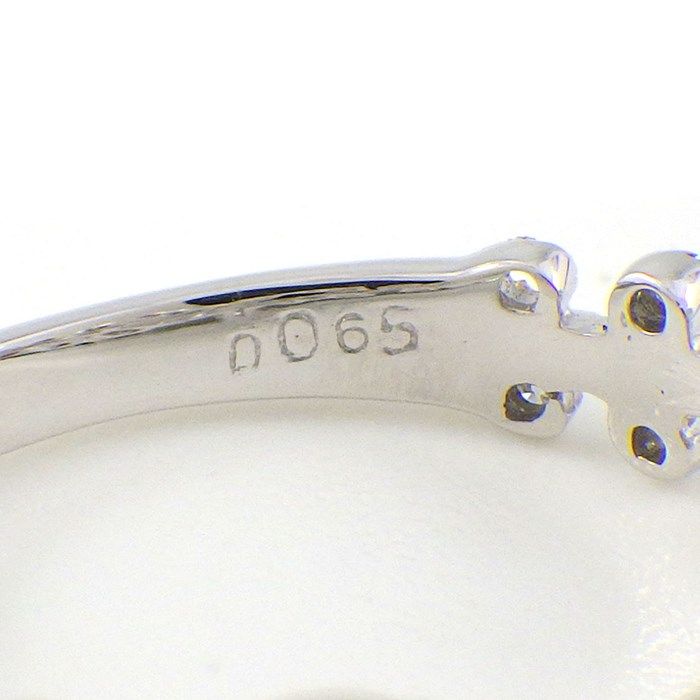 Exquisite Diamond Flower Motif Ring in K18 White Gold - 0.65ct