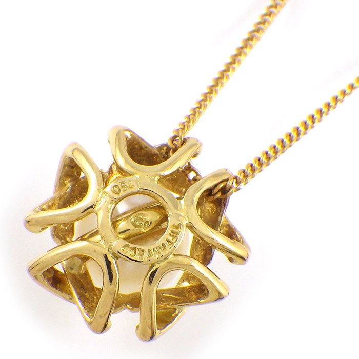 Tiffany & Co. Kiss Around Necklace with 6.5mm Pearl in K18YG