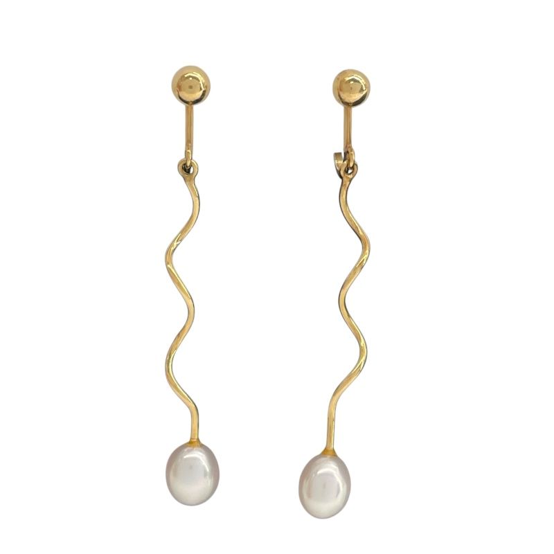 TASAKI K18 Yellow Gold Pearl Earrings - Exquisite Elegance