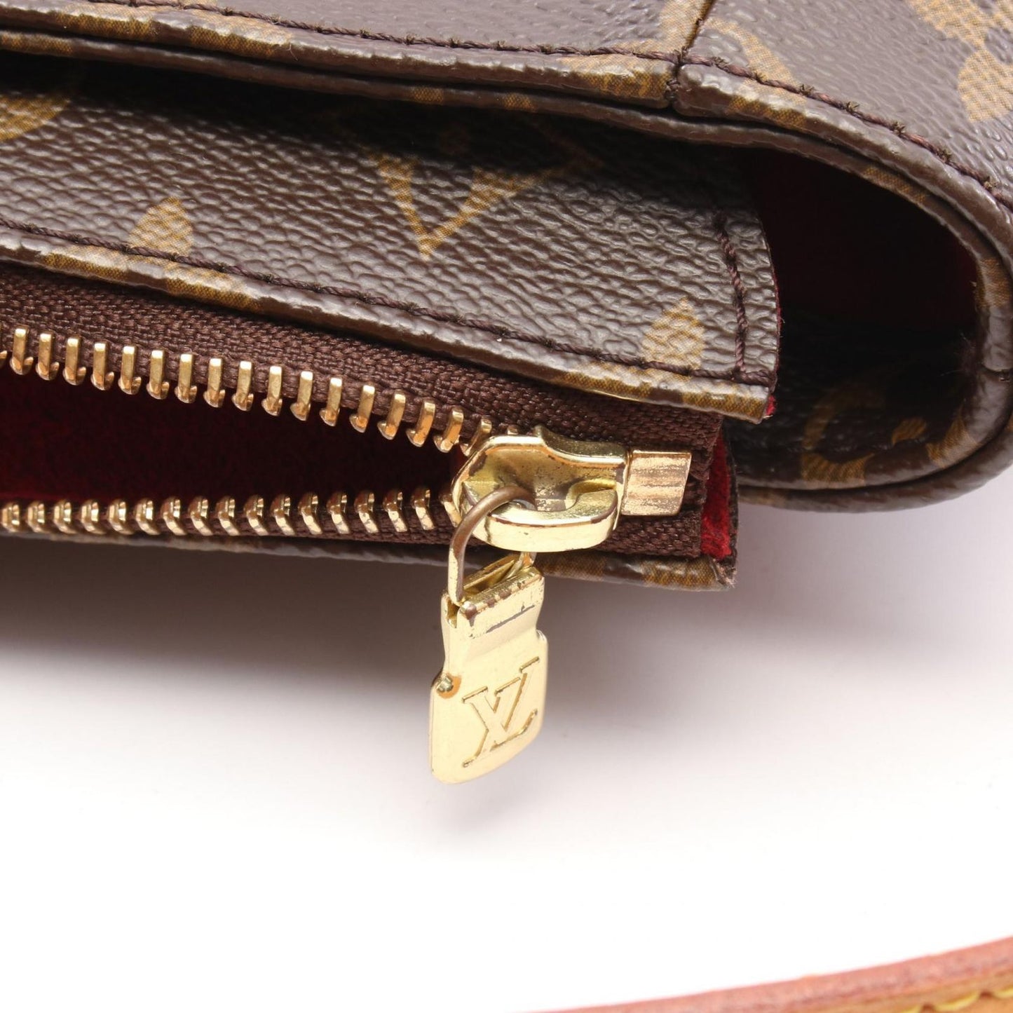 Louis Vuitton Viva Cite GM Monogram Shoulder Bag - Timeless Elegance