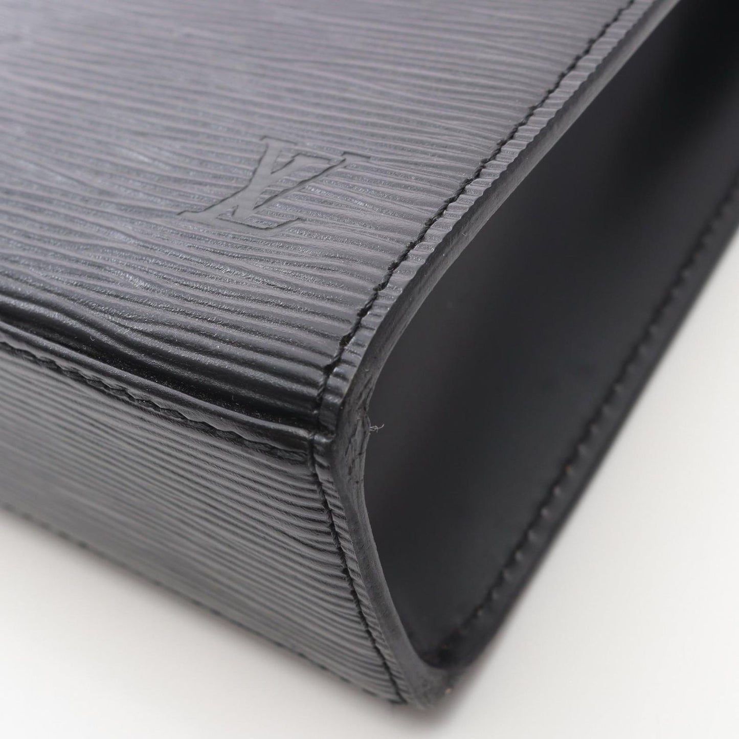 Louis Vuitton Marseilles Epi Noir Handbag - Timeless Elegance