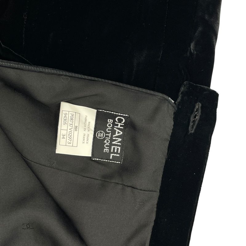 CHANEL Velvet Midi Skirt P08737 in Black - Timeless Elegance