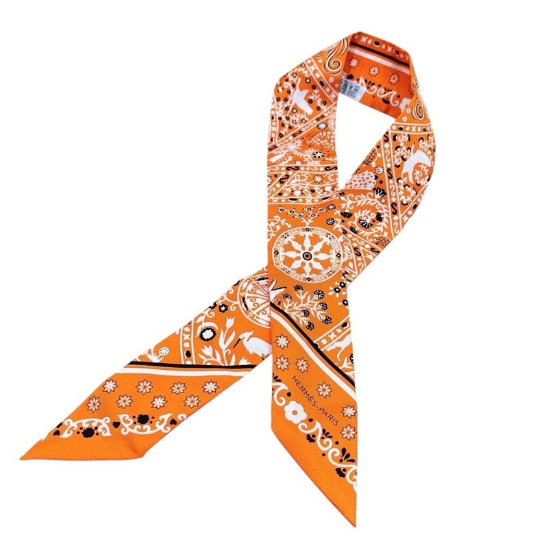 HERMES Twilly People du Vent Orange Silk Scarf - Exquisite Luxury