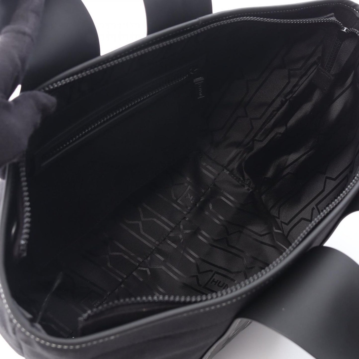 HUNTER Refined Stitch Tote Bag - Black Canvas - New Arrival