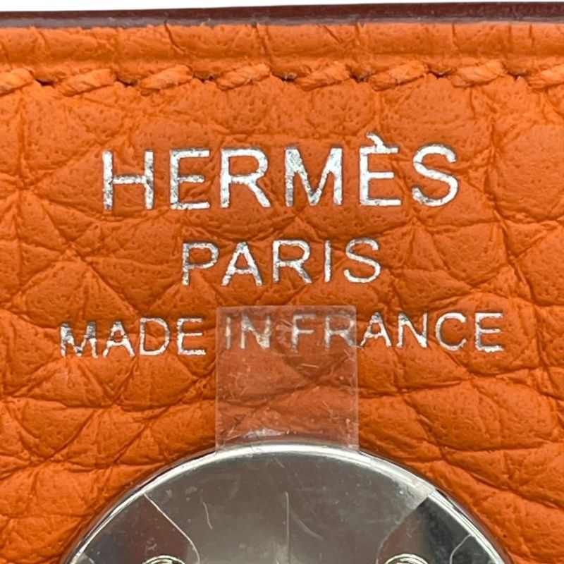 HERMES Lindy Mini Black with Gold Hardware - Timeless Elegance