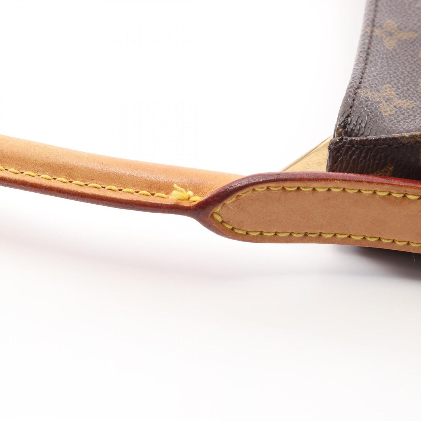 Louis Vuitton Monogram Looping MM Shoulder Bag - Timeless Elegance