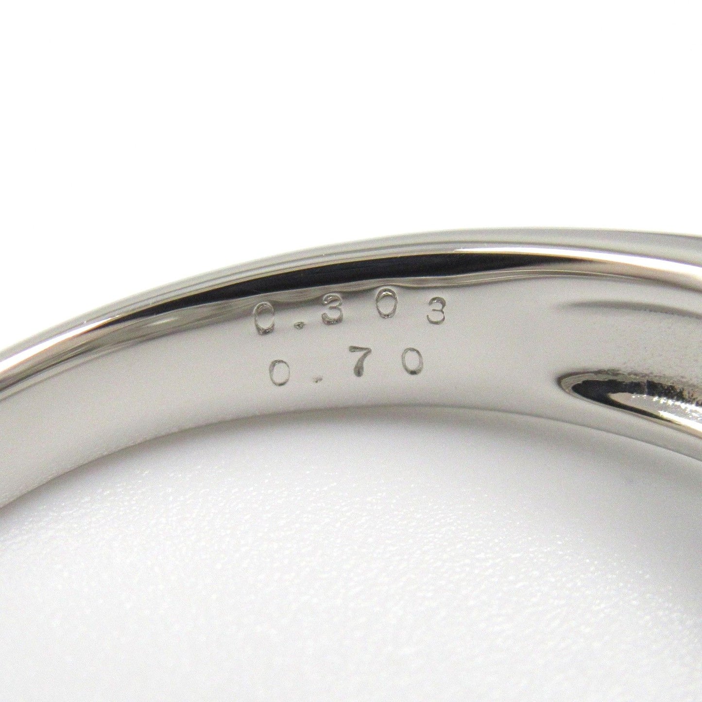 Exquisite JEWELRY Diamond Ring in Platinum - A Timeless Treasure