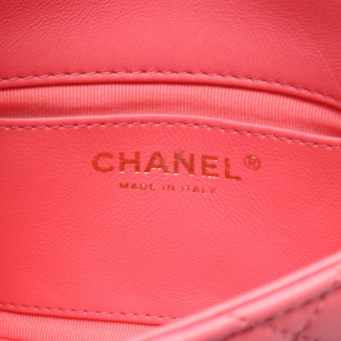 CHANEL Matelassé Mini Shoulder Bag in Pink Leather - Timeless Elegance