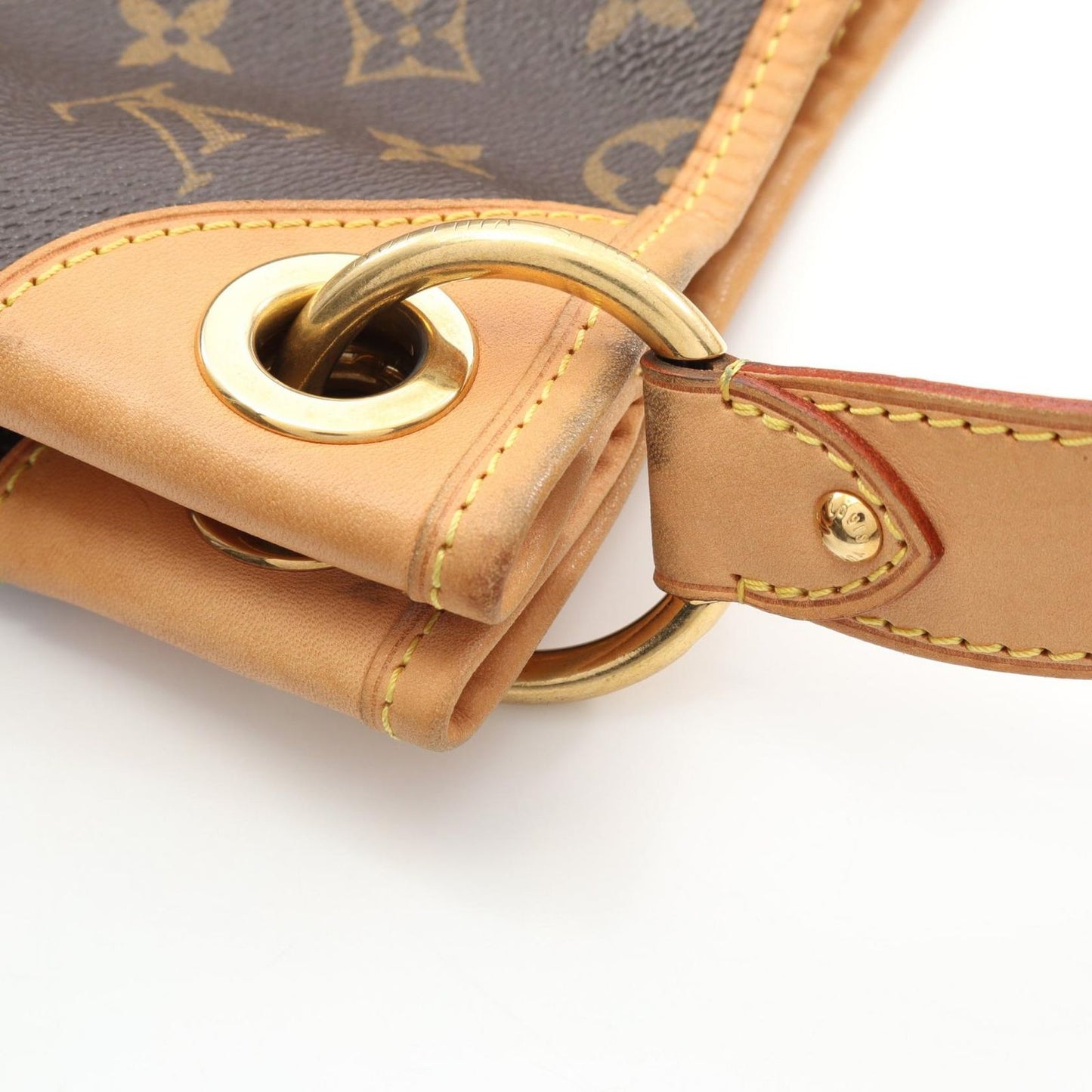 Louis Vuitton Galliera PM Shoulder Bag - Timeless Elegance