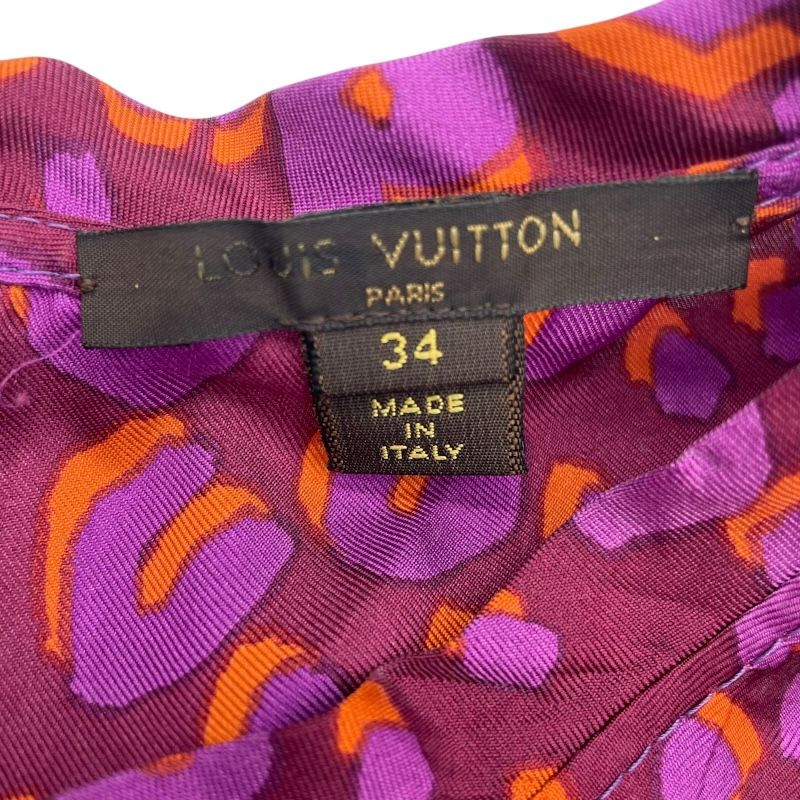 Louis Vuitton Leopard Print Silk Blouse in Purple - Size 34