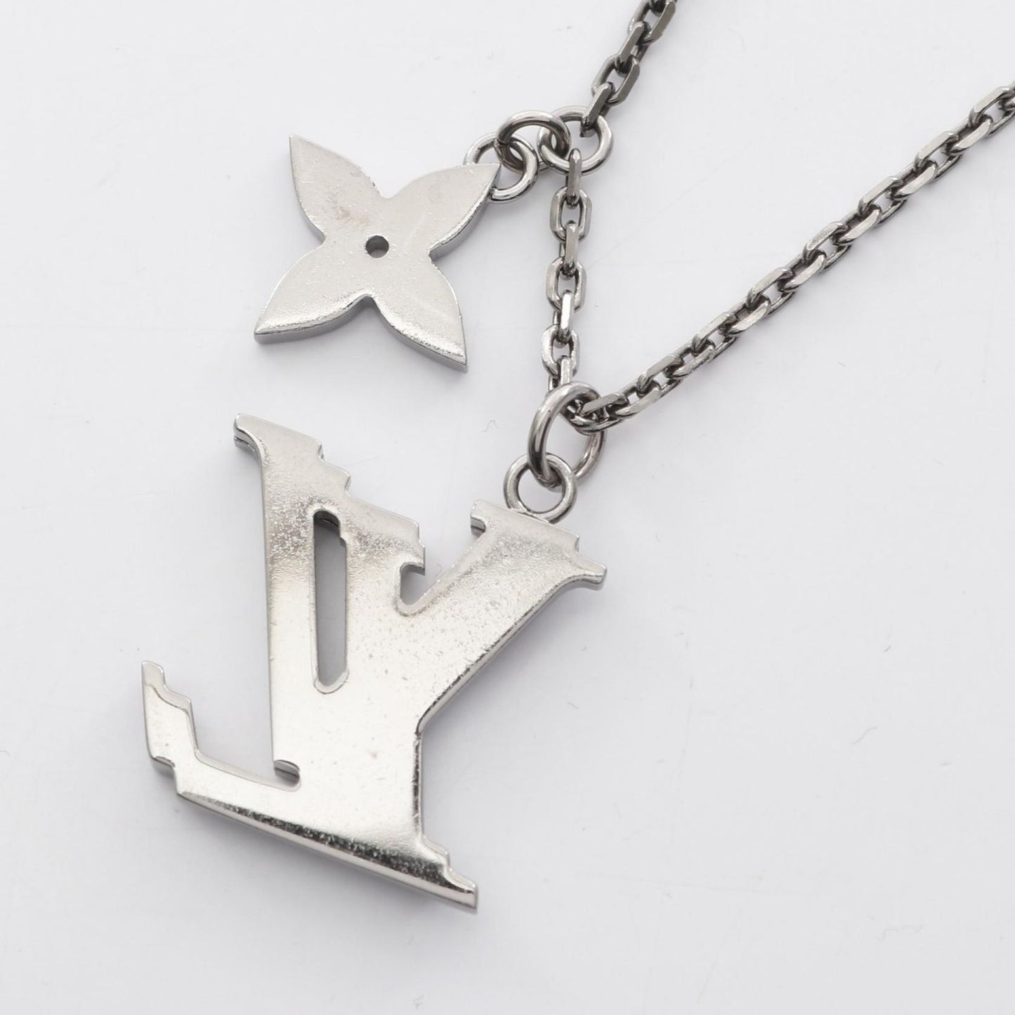 Louis Vuitton LV Initial Crystal Strass Necklace - Exquisite Elegance