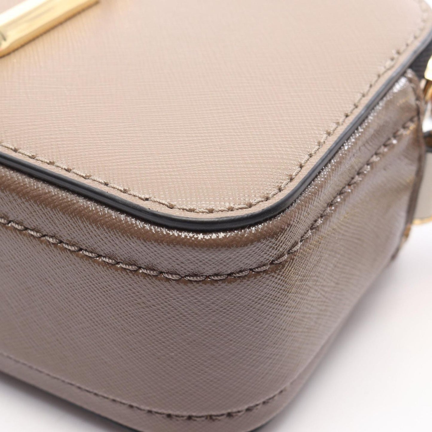 MARC JACOBS Snapshot Shoulder Bag in French Grey/White