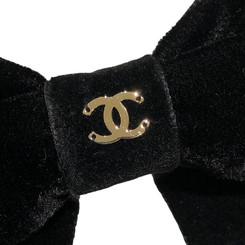 CHANEL Coco Mark Ribbon Barrette - Black Velvet Luxury Accessory