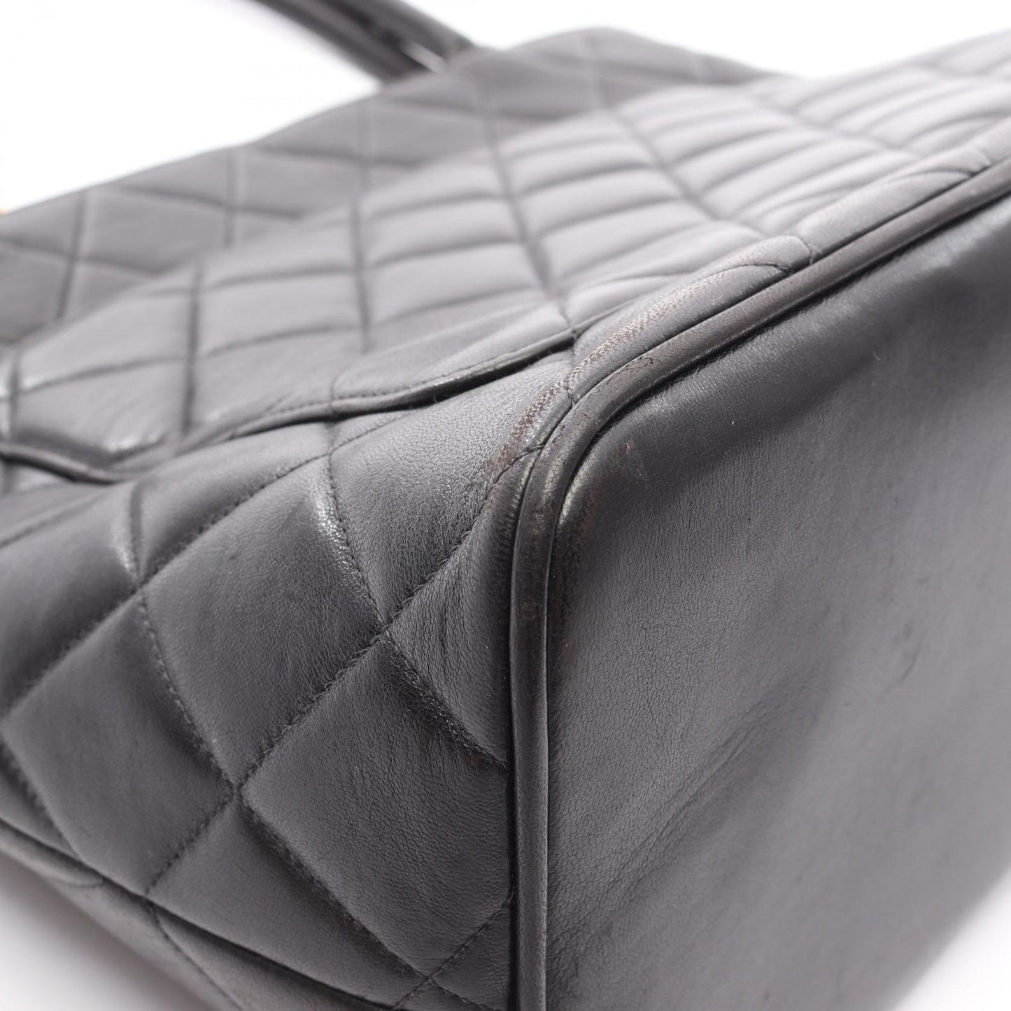 CHANEL Reissue Tote Bag A01804 in Black Lambskin