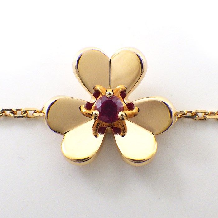 Van Cleef & Arpels Frivole Mini Necklace with Ruby in K18 Pink Gold