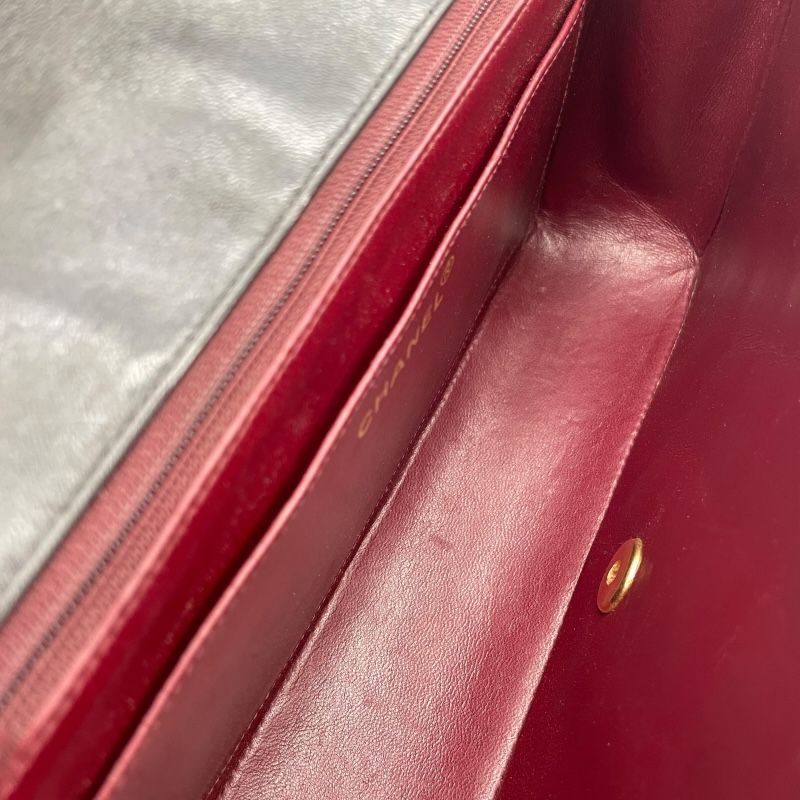 CHANEL Diana 25 Black Lambskin Shoulder Bag - Timeless Elegance