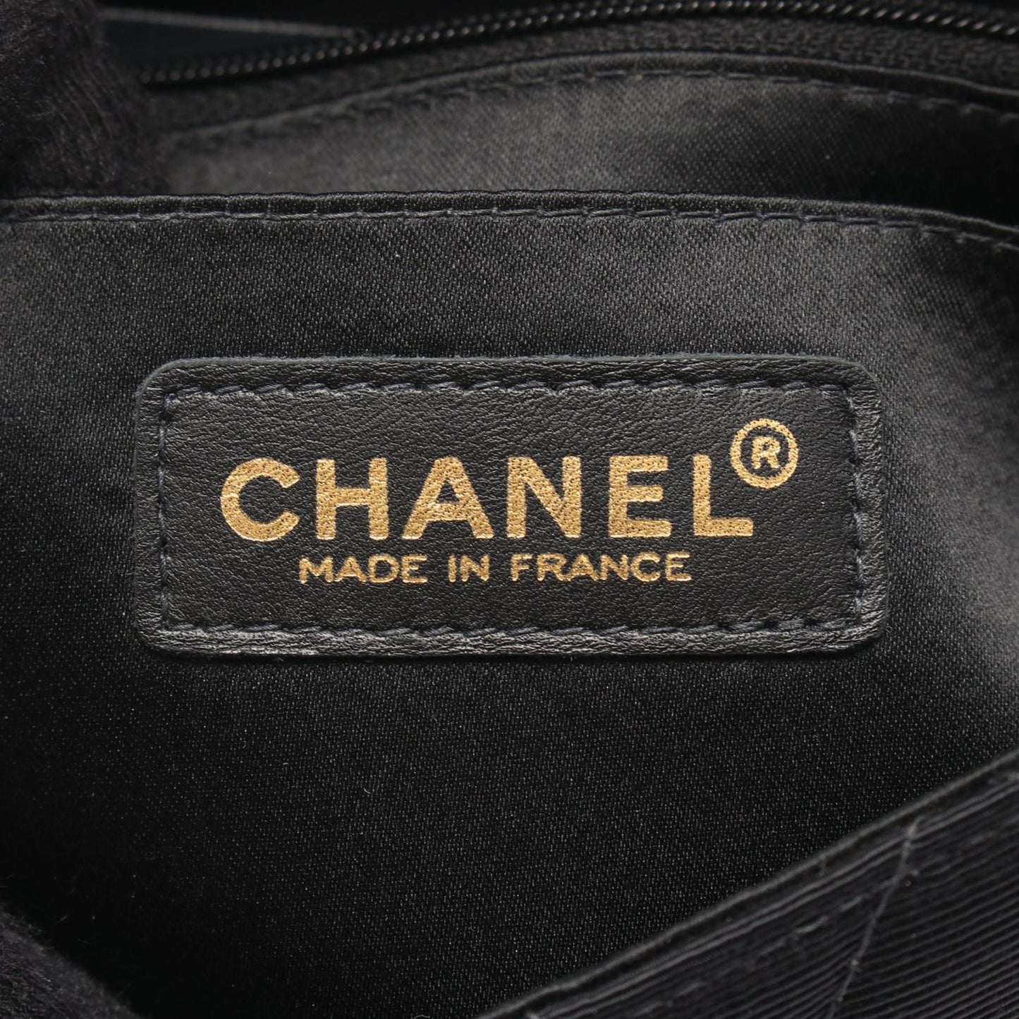 CHANEL Matelassé Single Flap Shoulder Bag - Black Canvas