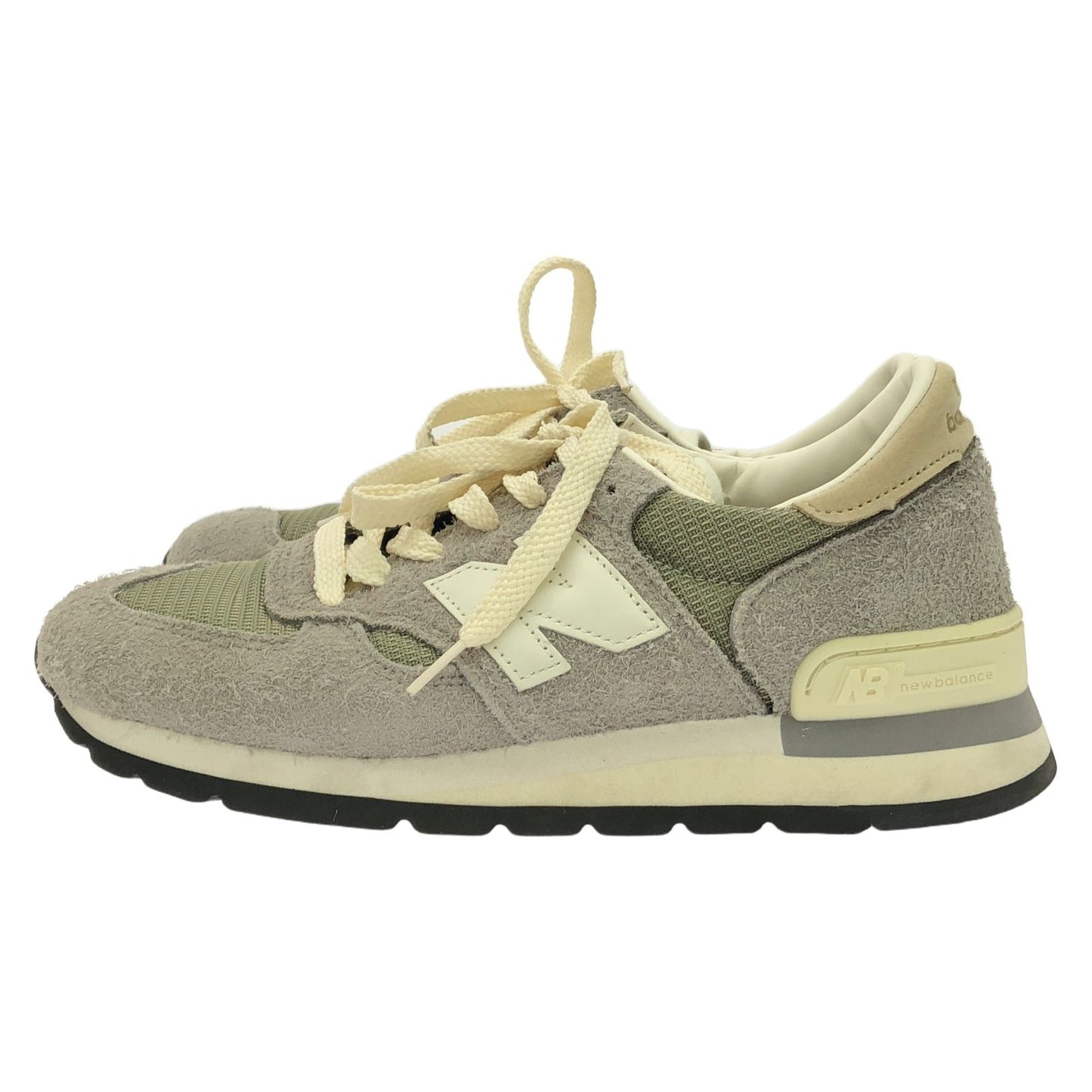 NEW BALANCE Premium Suede Sneakers in Gray - Size 26cm