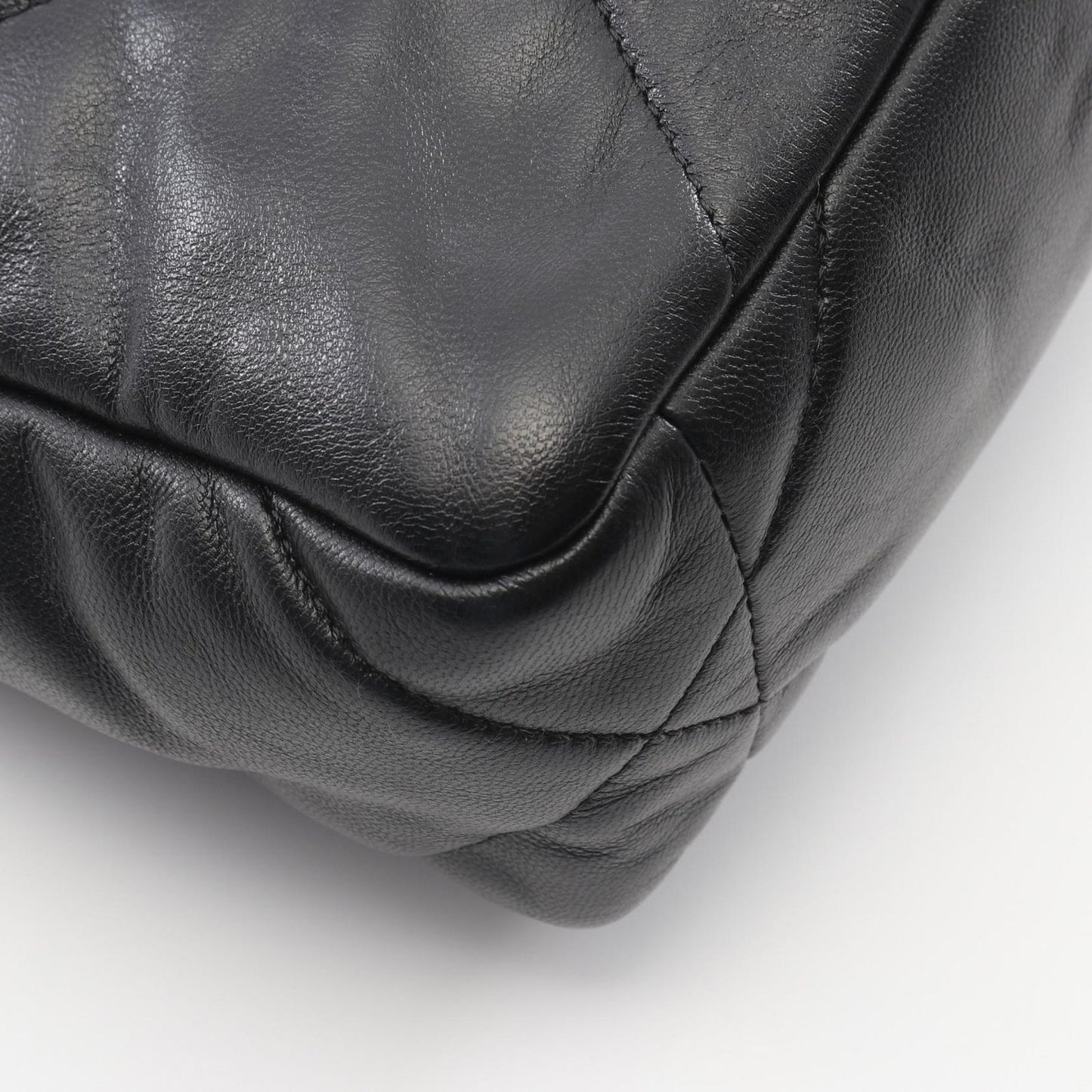 CHANEL 19 Deauville Matelassé Shoulder Bag in Black Lambskin