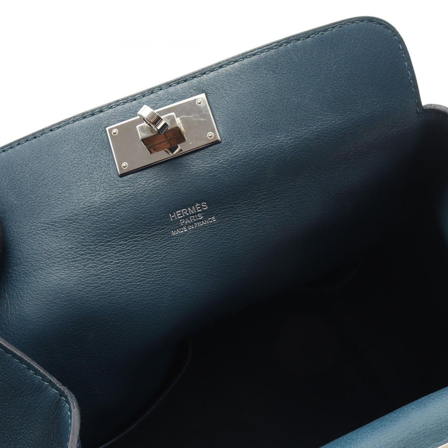 HERMES Toolbox 20 Handbag in Blue Swift Leather - Timeless Elegance