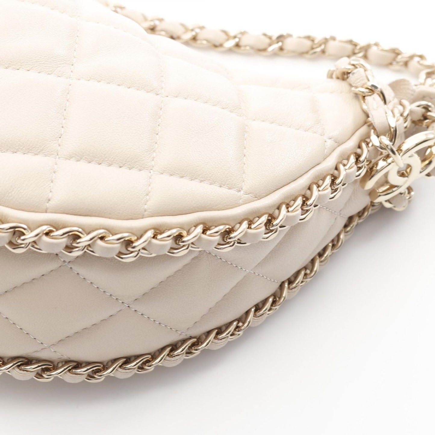 CHANEL Matelassé Small Hobo Bag in Cream Lambskin - AS3917
