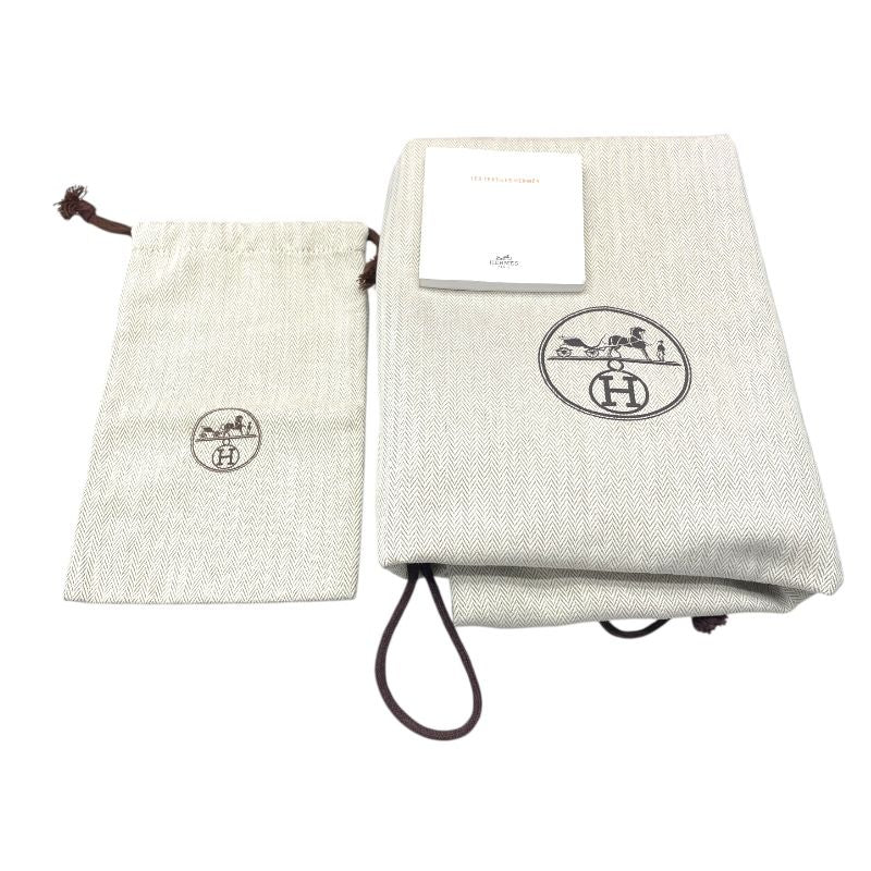 HERMES Staple 28 Handbag in Orange/Blue - Exquisite Craftsmanship