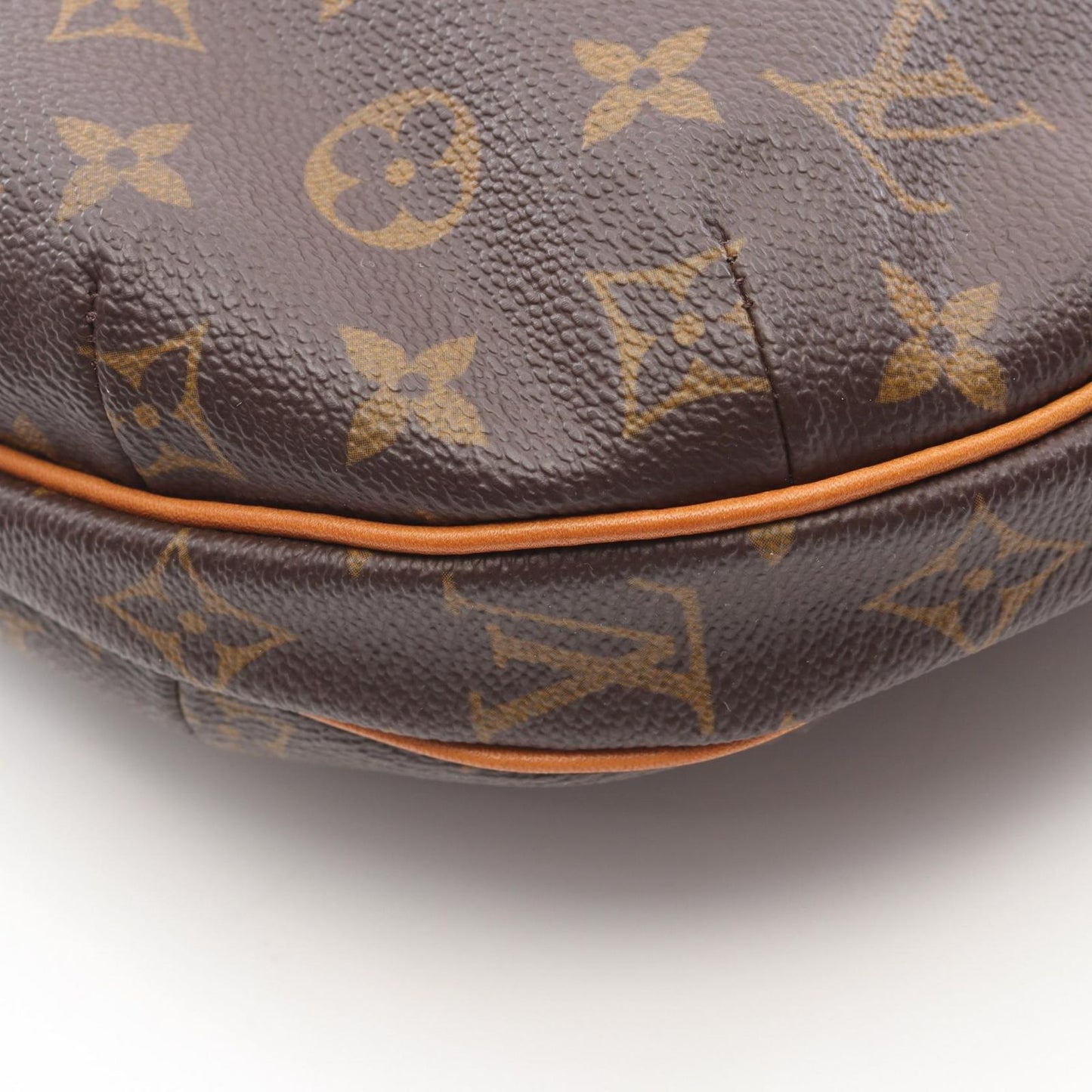 Louis Vuitton Croissant MM Shoulder Bag - Timeless Elegance