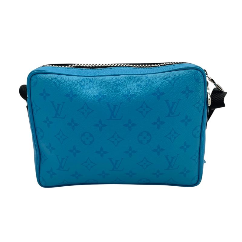 Louis Vuitton Outdoor Messenger PM in Blue Taiga Leather