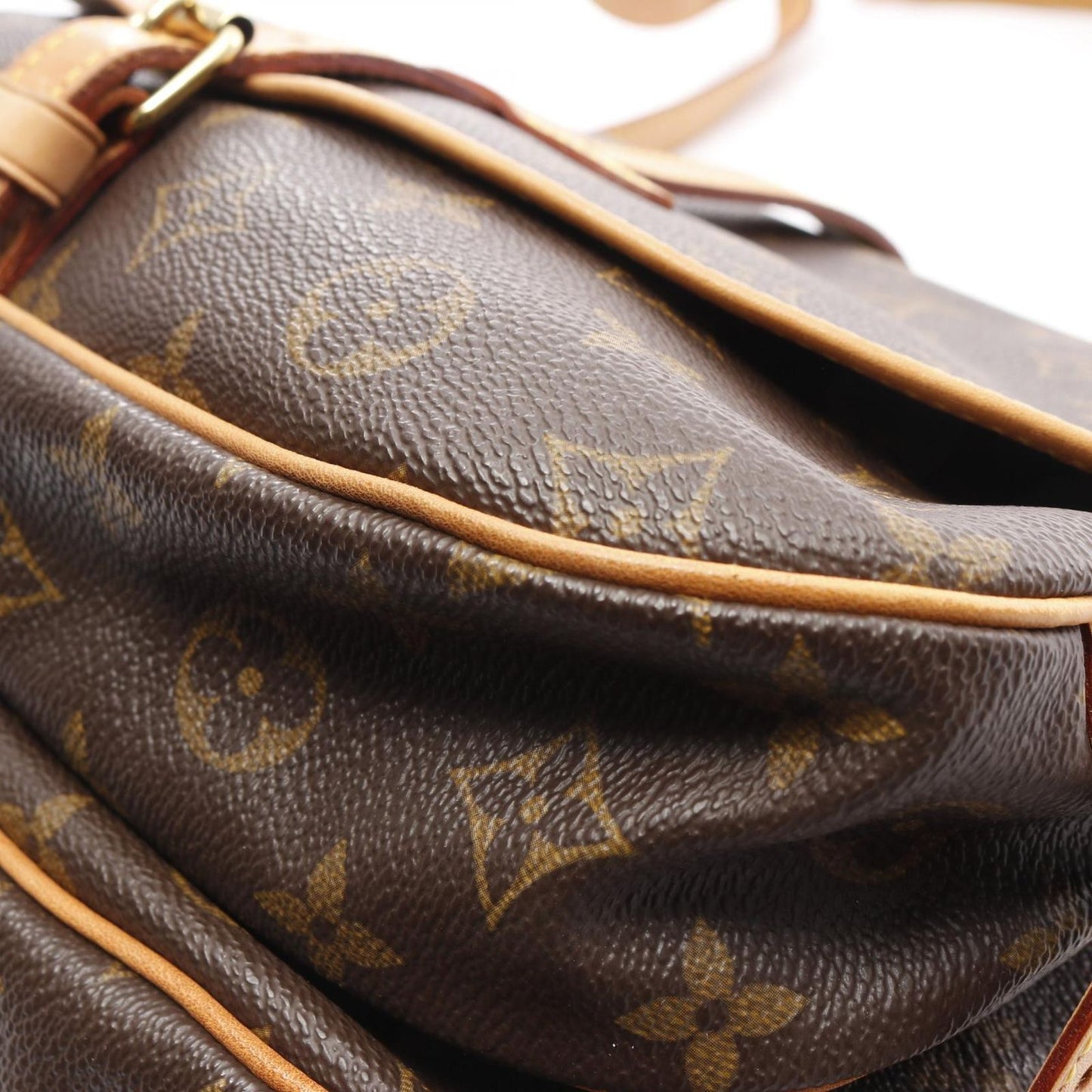 Louis Vuitton Monogram Sommeil 30 Shoulder Bag - Timeless Elegance