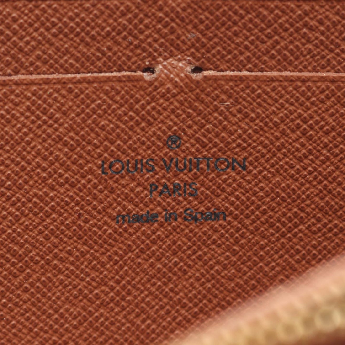 Louis Vuitton Monogram Zippy Wallet - Timeless Elegance
