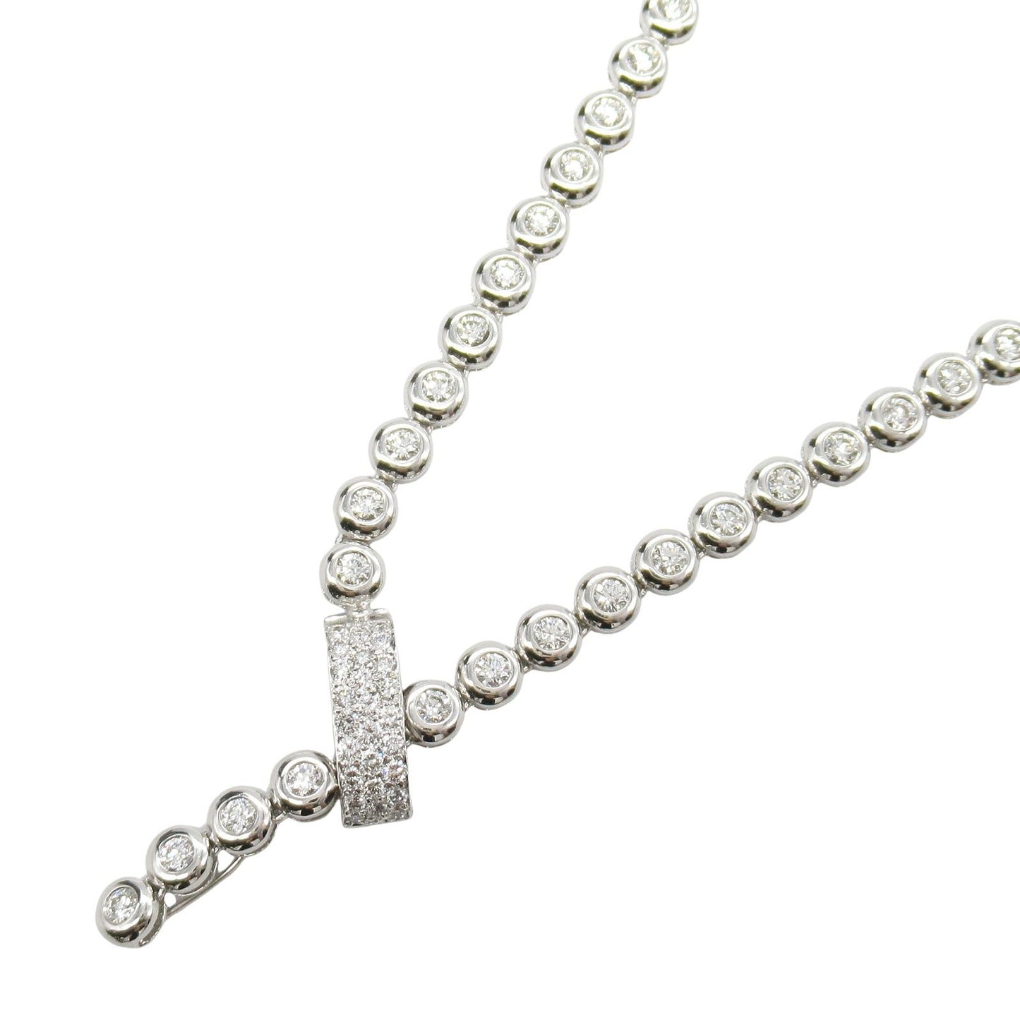 Exquisite K18WG Diamond Necklace - 22.6g, 43cm Length
