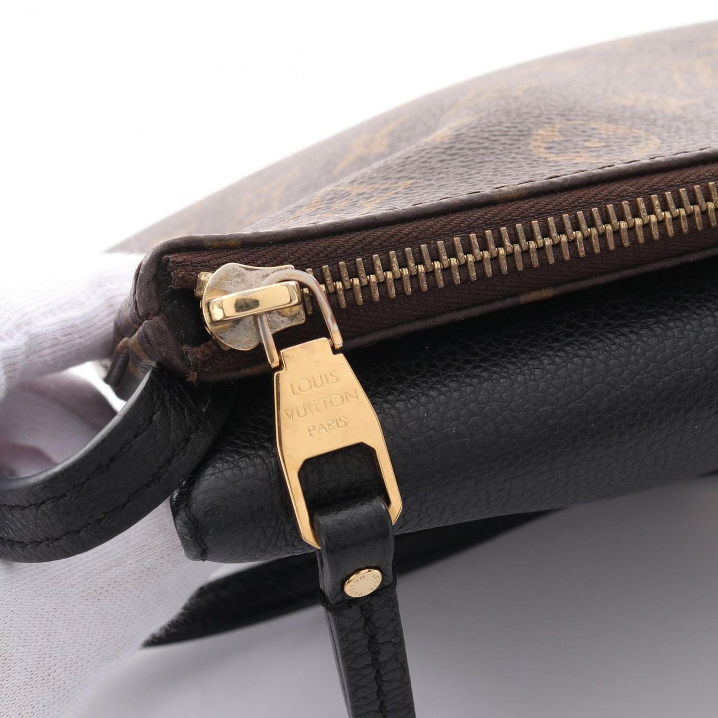 Louis Vuitton Twice Shoulder Bag - Timeless Elegance in Noir